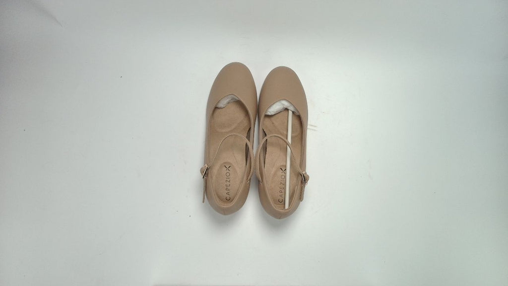 Capezio Women's Cassie Jr. Character Shoe, Caramel, 6M