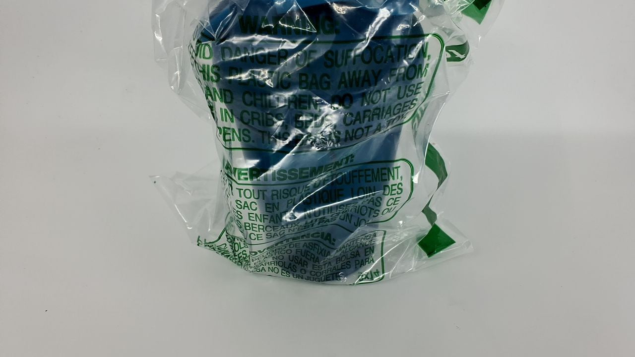 BlenderBottle Classic V2 Shaker Bottle 20-Oz for Protein Shakes