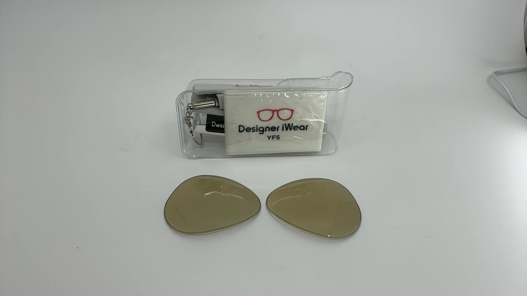 Ray-Ban RB3025 58MM Polarized Grey Mirror Silver Lenses + Accessory Kit
