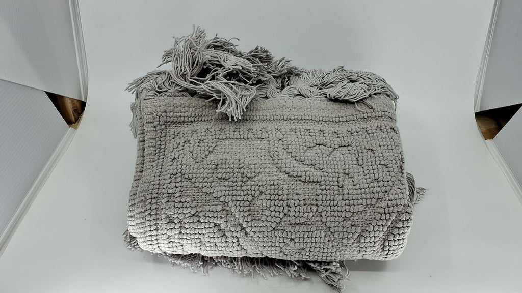 Ricardo Bath Mats Set, 100% Cotton, Light Gray, Woven Fringe Design