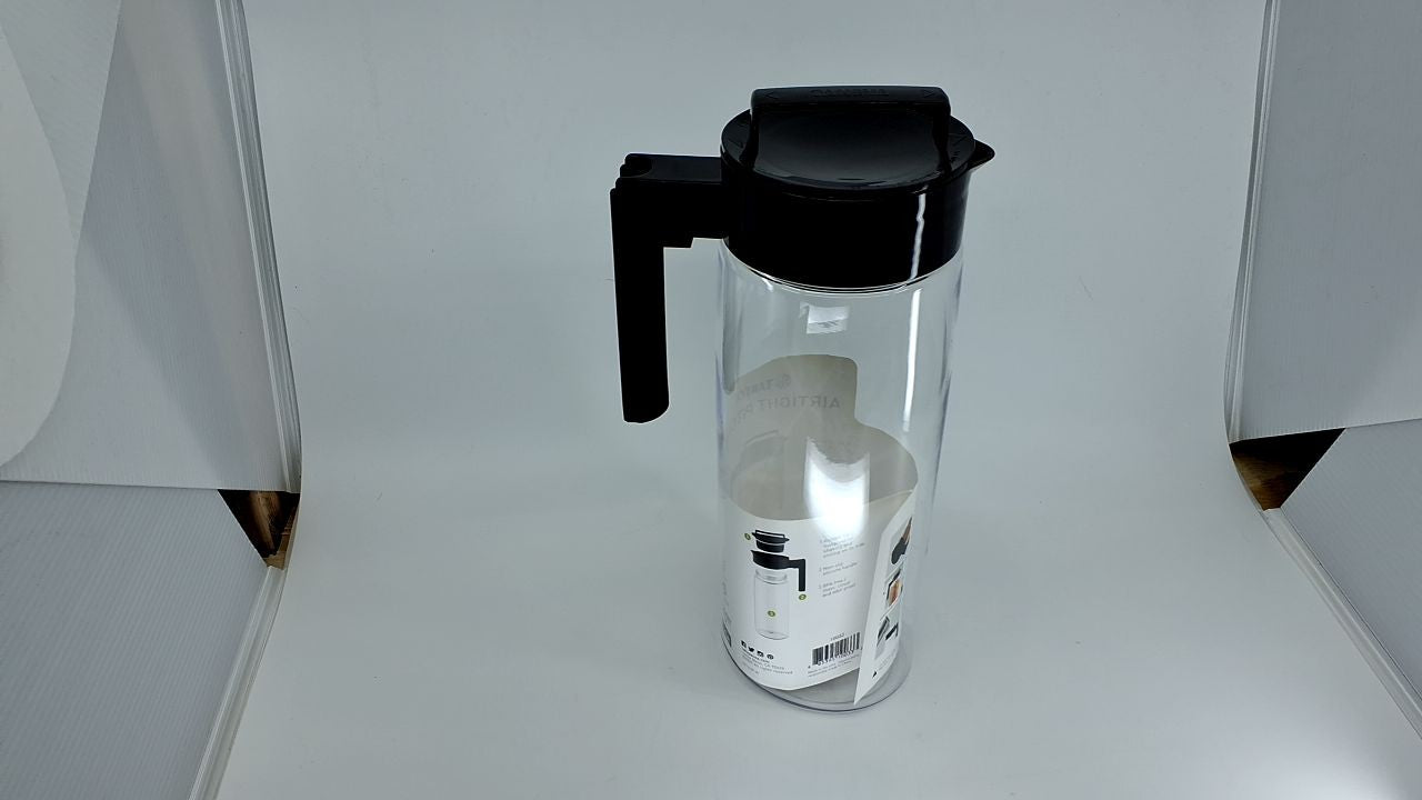 Takeya Patented and Airtight Pitcher Made in the USA, BPA Free, 2 qt, Black