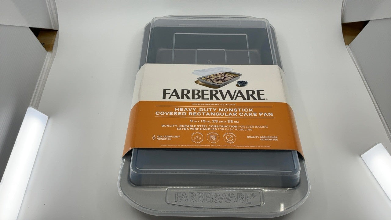 Farberware Nonstick Baking Pan w/ Lid, 9 In x 13 In, Gray