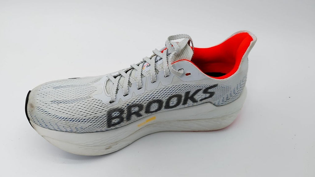 Brooks Hyperion Max 2 Running Shoe Illusion/Coral/Black, 7.5 Medium