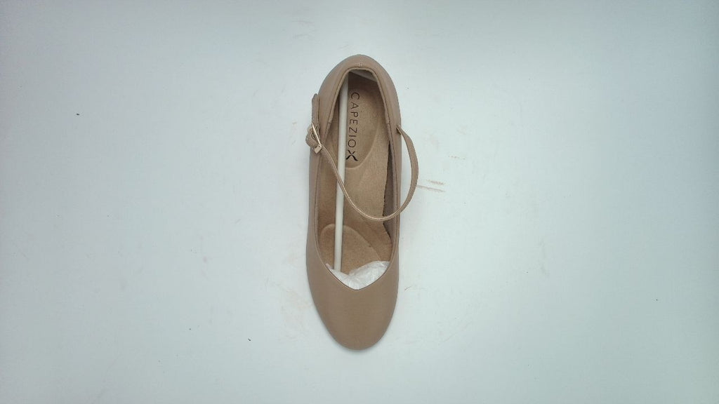 Capezio Women's Cassie Jr. Character Shoe, Caramel, 6M