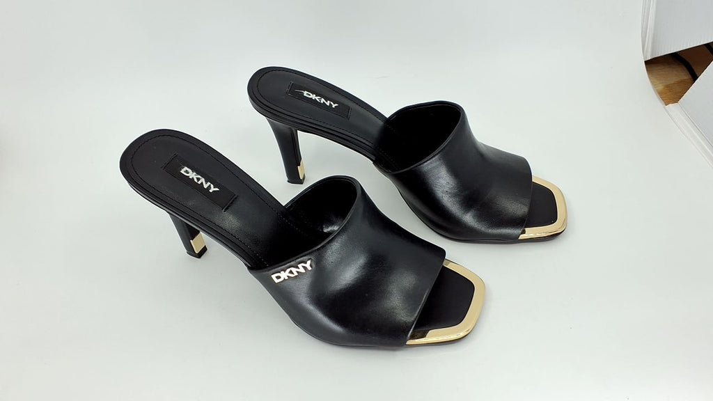 DKNY Women's Bronx Heeled Sandal, BLACK, 8.5