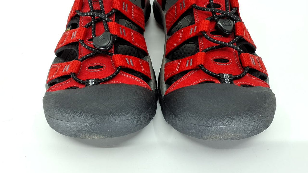 KEEN Kids Closed Toe Water Sandals, Ribbon Red/Gargoyle, Big Kid 7