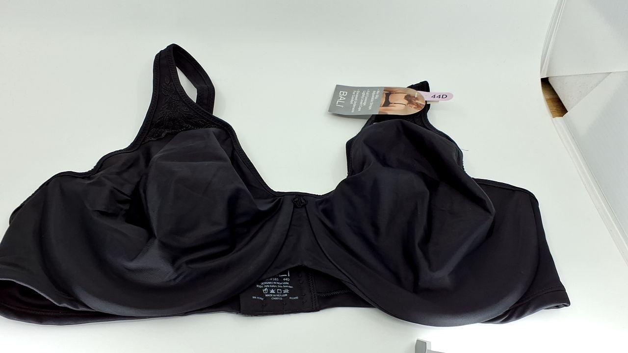 Bali Women's Passion for Comfort Minimizer Underwire Bra DF3385, Black, 44D