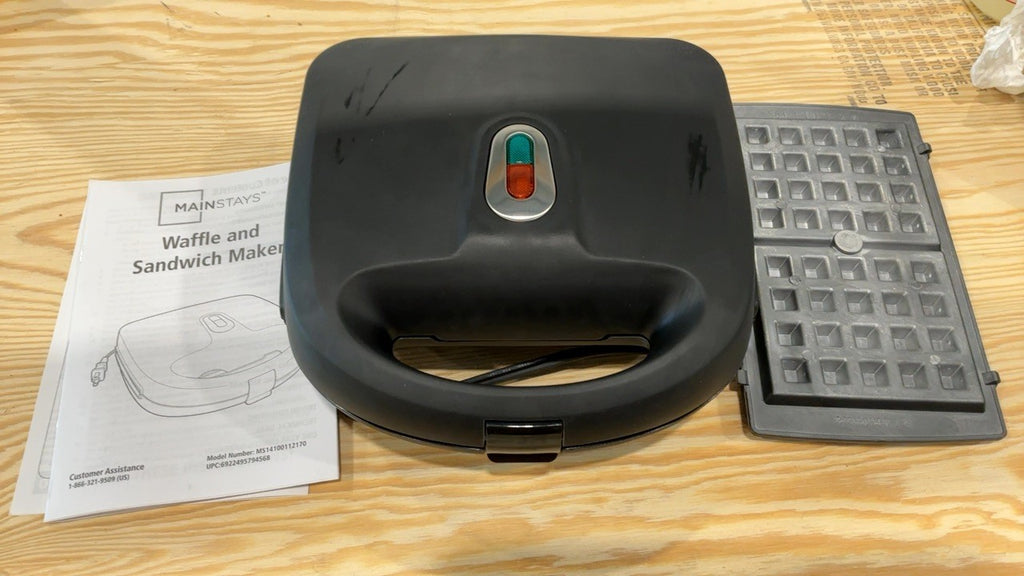 Mainstays Black 2 in 1 Waffle and Sandwich Maker, Nonstick, Removable Plates