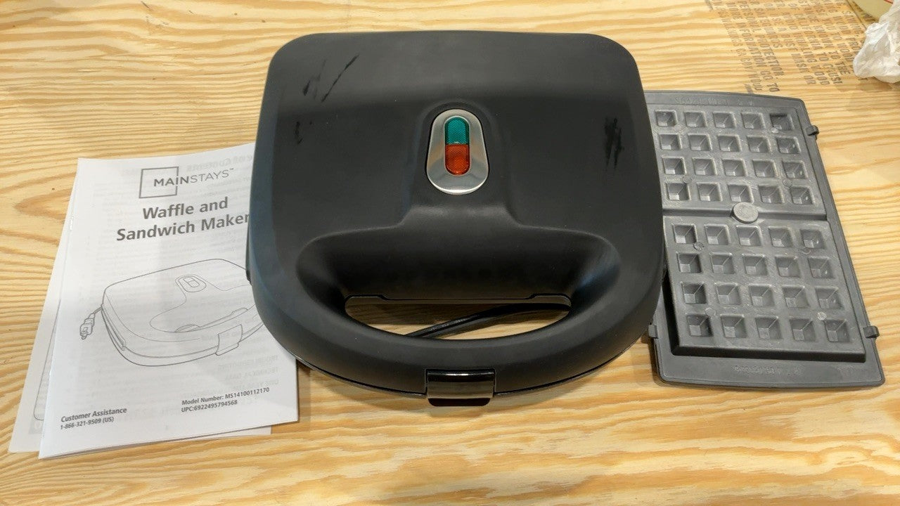 Mainstays Black 2 in 1 Waffle and Sandwich Maker, Nonstick, Removable Plates