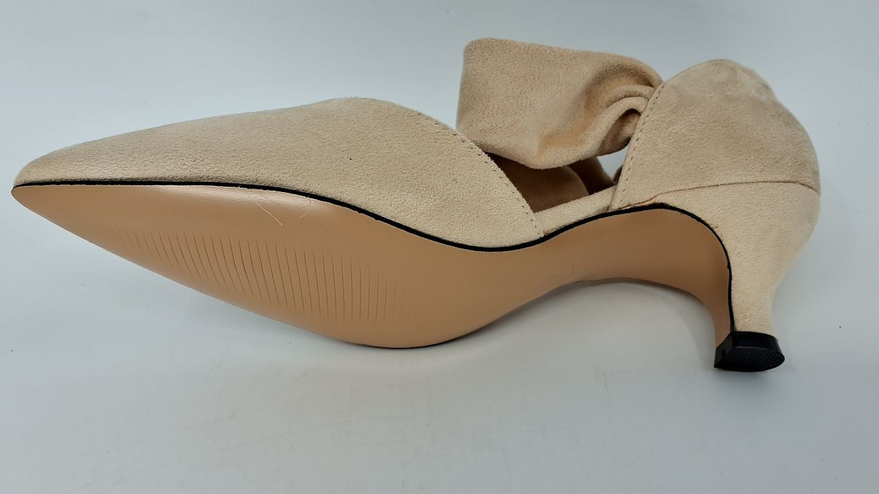 Womens 7.5 Low Kitten Heel Pumps Nude Slip On Ankle Strap Cutout
