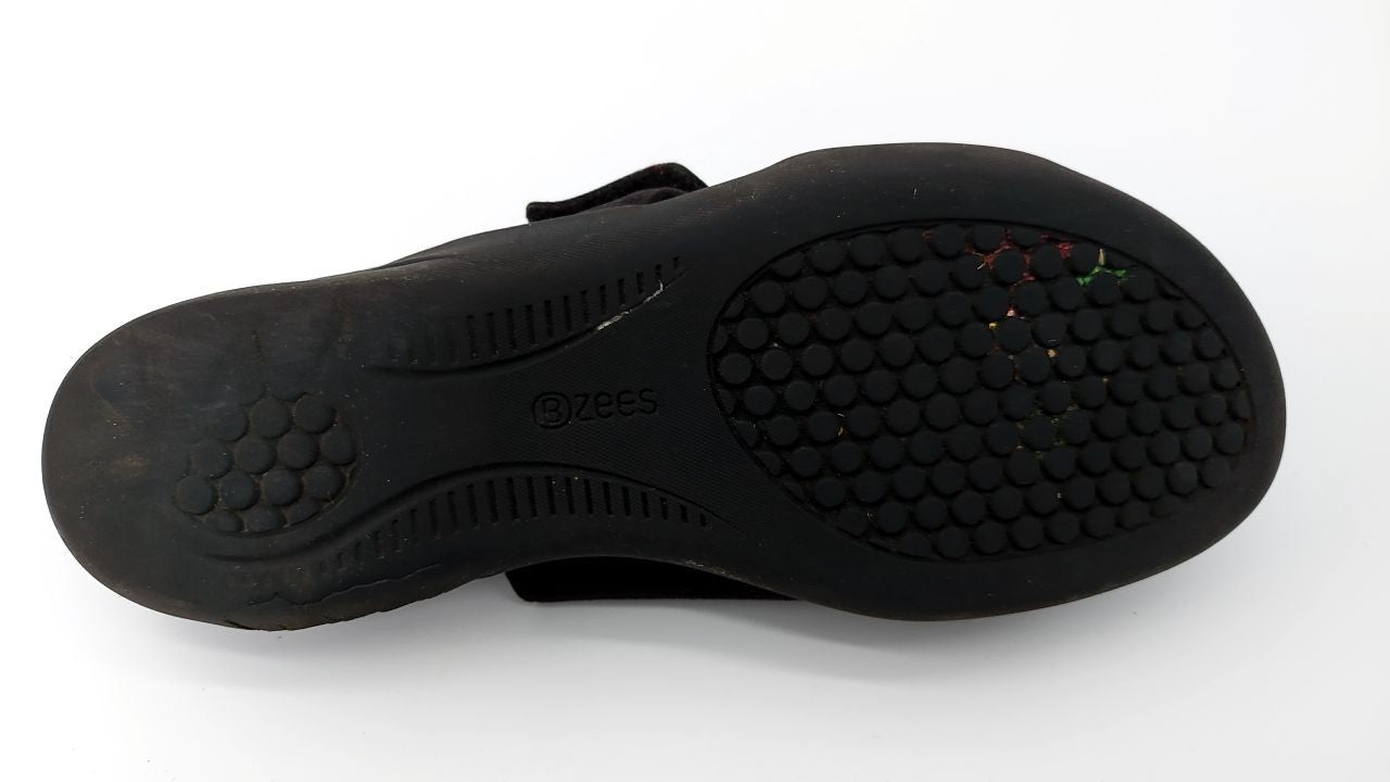 BZees Womens Carefree Machine Washable Comfort Wedge Sandal Black, 7