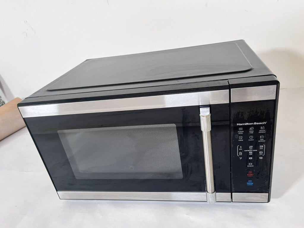 Hamilton Beach 1.1 Cu Ft Countertop Microwave Oven in Stainless