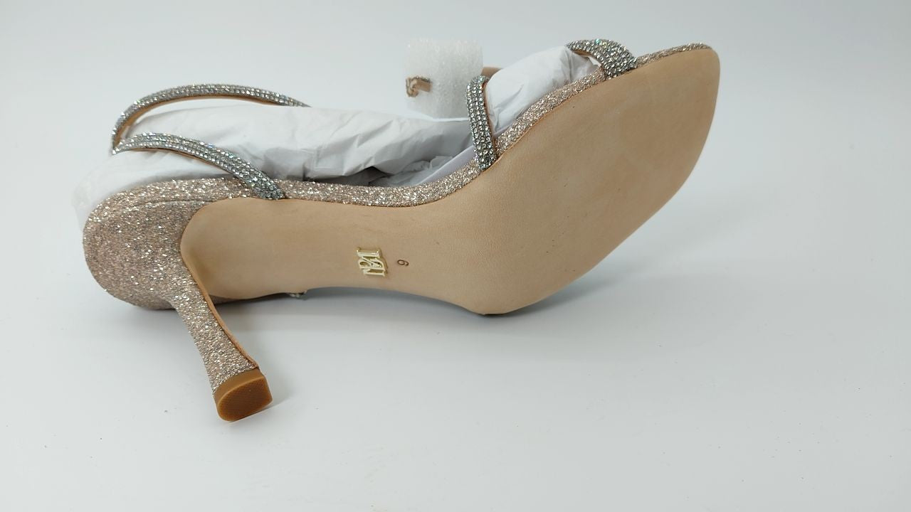 Badgley Mischka Women's Effie Heeled Sandal, Champagne, 9