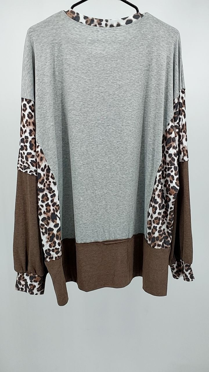 Color Block Leopard Contrast Letter Graphic Christmas Sweatshirt