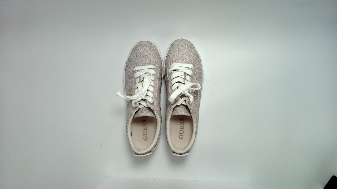 Guess Women's GENZA Sneaker, Dove 150, 8M