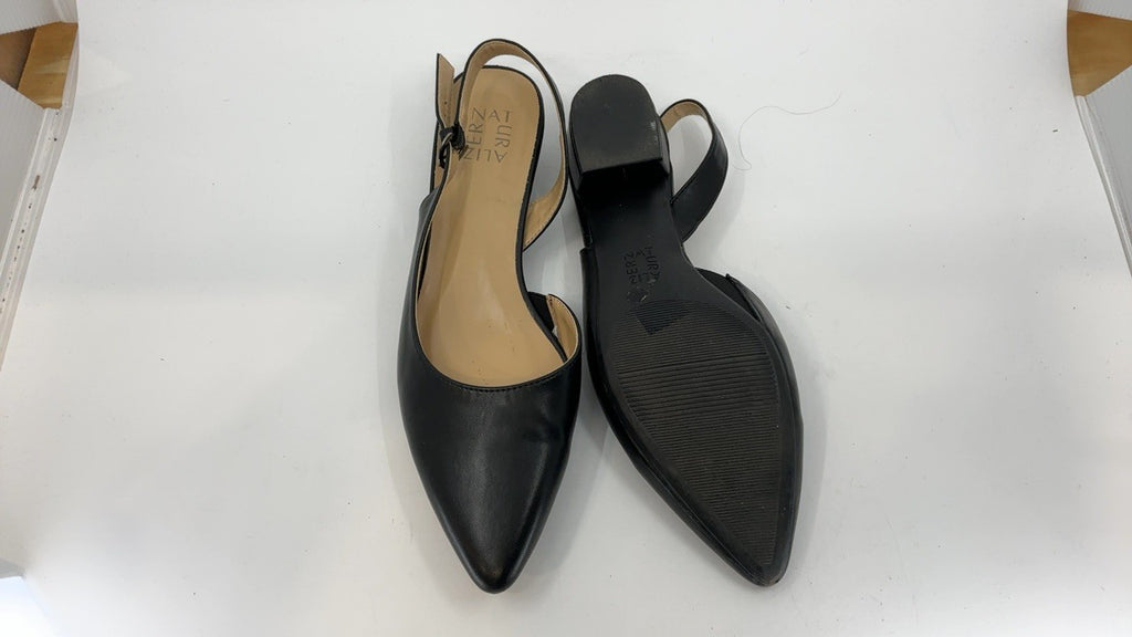 Naturalizer Women's Banks Slingback Pump, Black Leather, 9