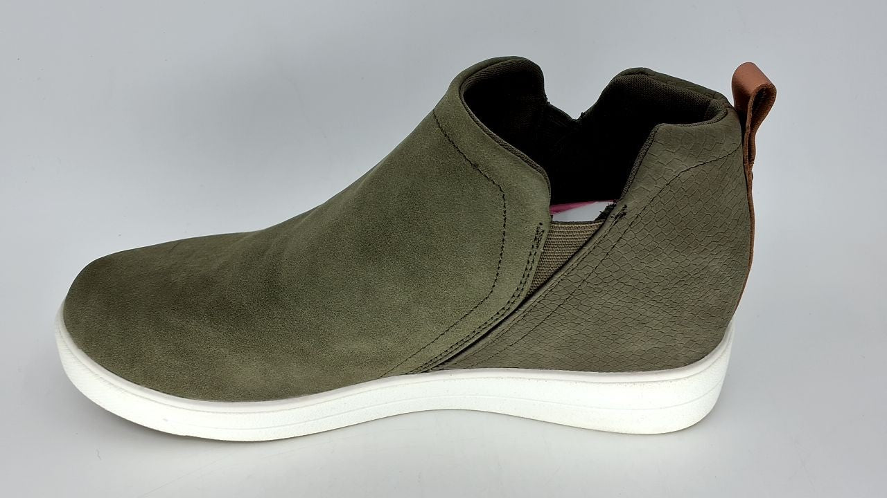 Ryka Women's Vera Sneaker Green 10 W