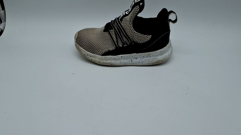 adidas Unisex-Kids Lite Racer Adapt 7.0, White/Black/Black, 9.5K