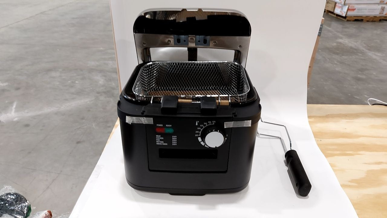Mainstays 4L Electric Deep Fryer, Matte Black, Stainless Lid