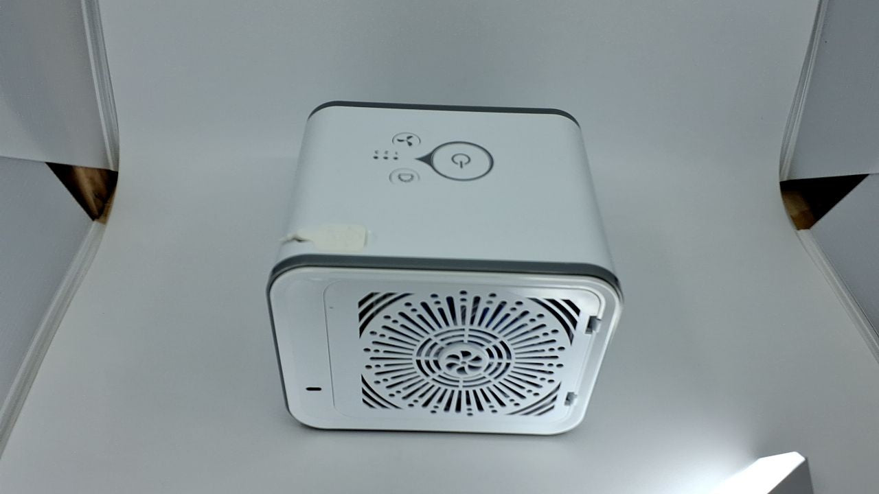 BLACK+DECKER Personal Fan, 3-Speed Air Cooler, White/Gray, Desktop Use