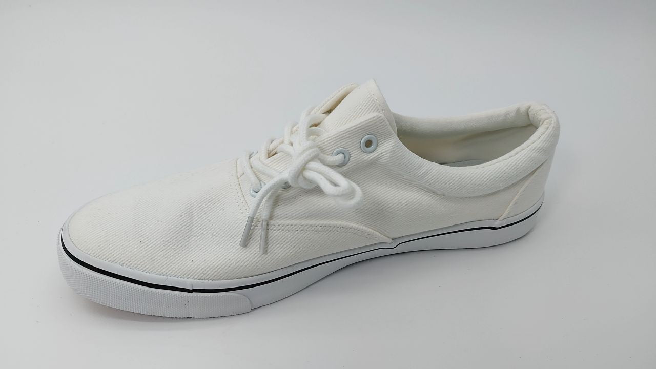 Mens Size 12 White Canvas Sneakers Low Top Fashion Shoes