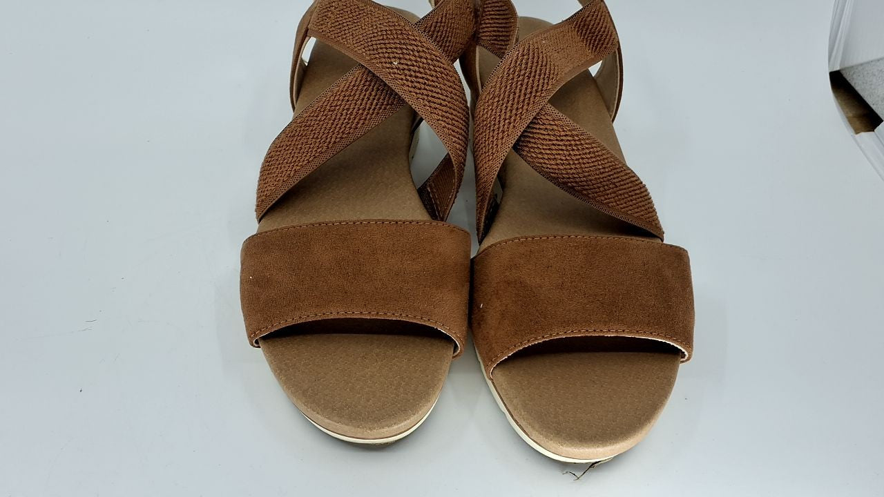 Dr. Scholl's Womens Just Cute Wedge Sandal Honey Brown Fabric 8 M