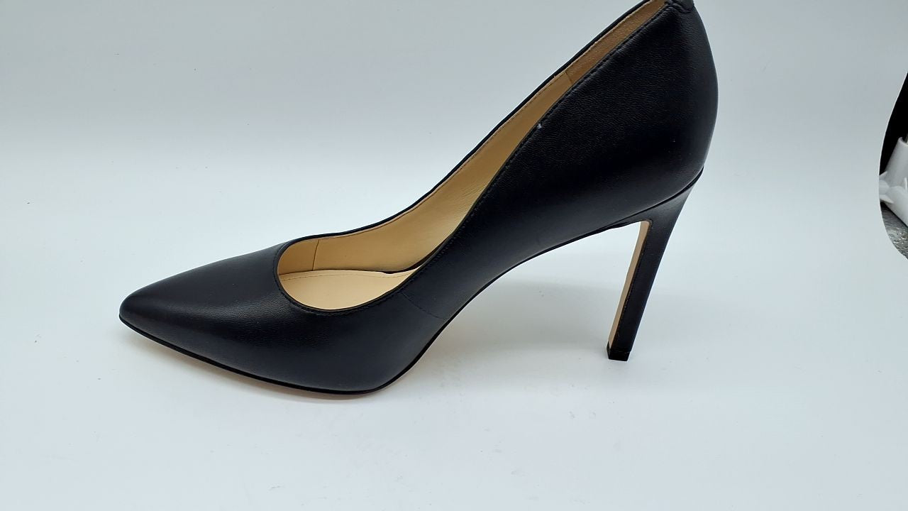Nine West Women's Tatiana Pump, Black Leather, 6.5