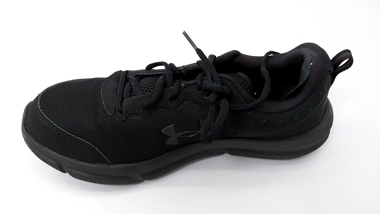 **needs repair** Under Armour Men's Charged Assert 10, Black, 10, US