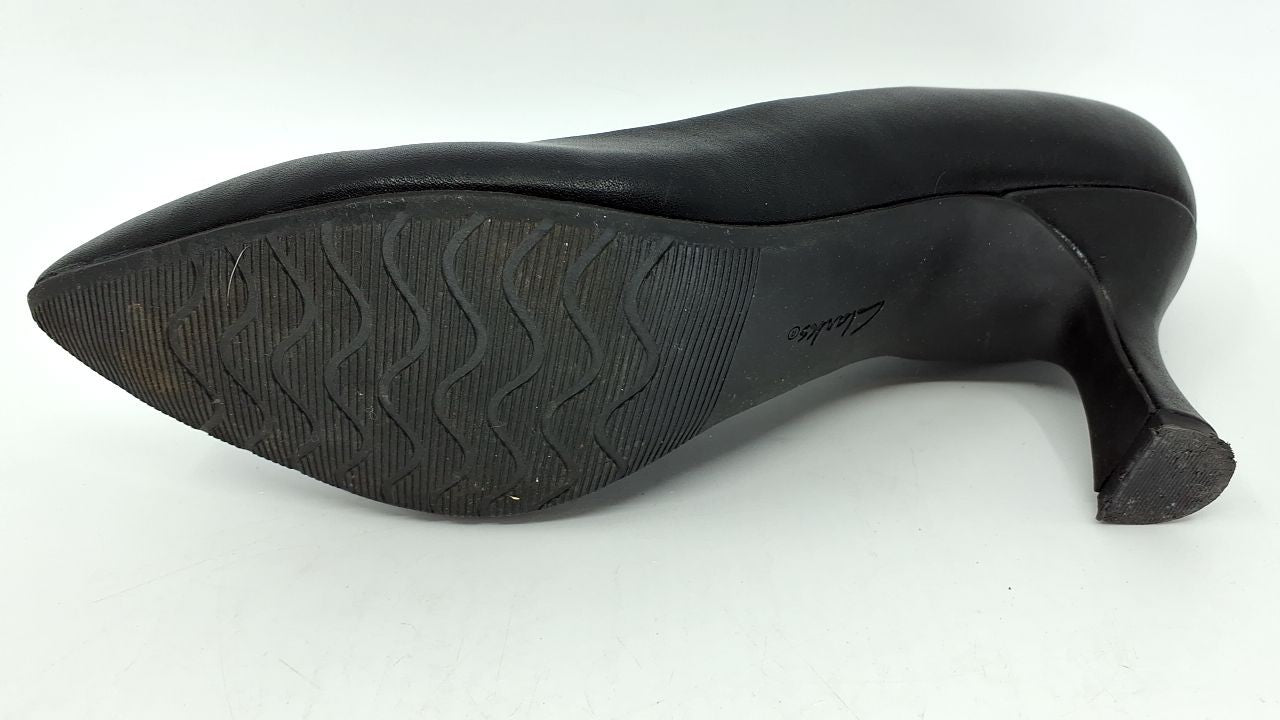 Clarks Women's Kataleyna Gem Pump, Black Leather, 9