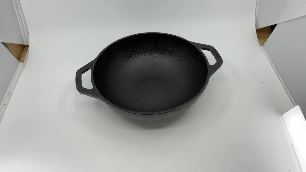 Lodge Manufacturing Company L9MW Mini Wok Cast Iron, 9", Black
