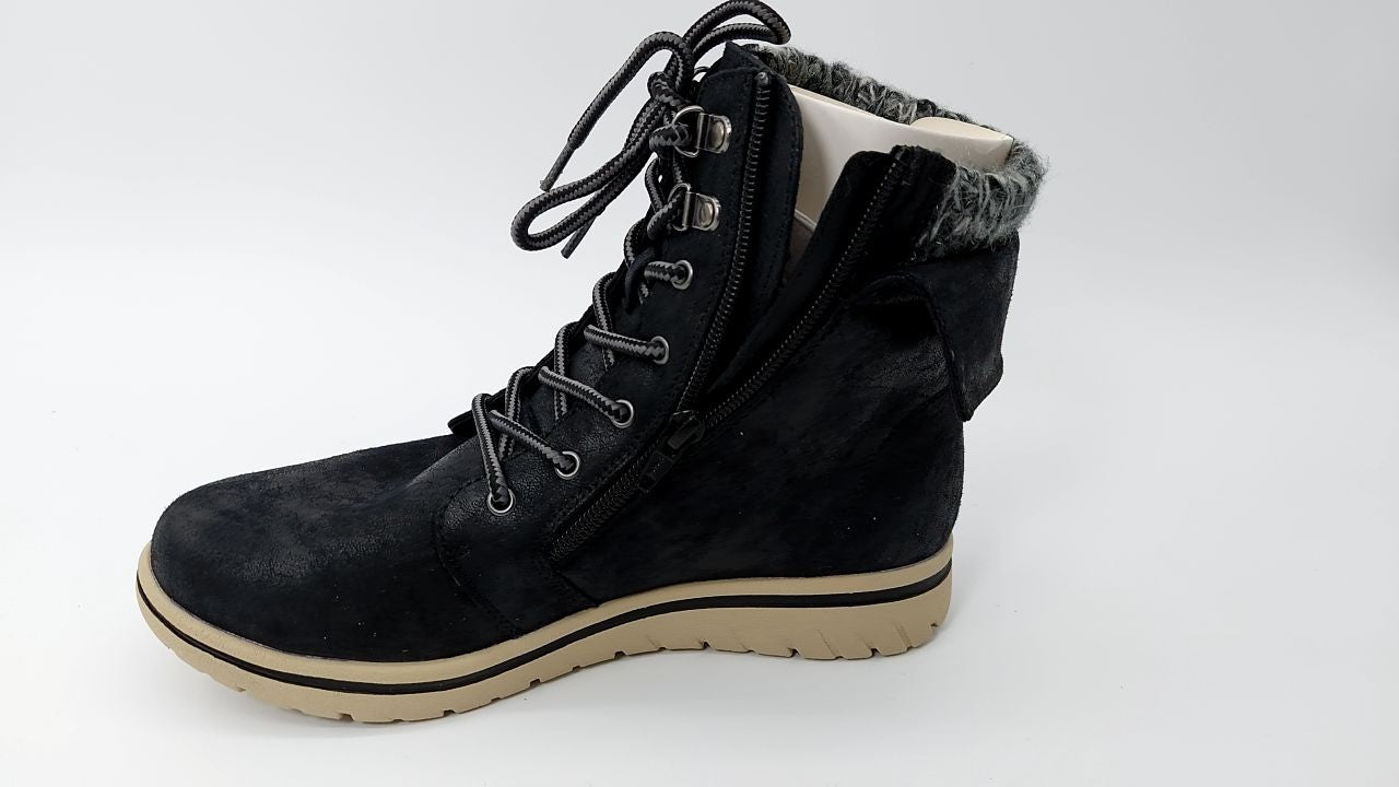 CLIFFS BY WHITE MOUNTAIN Women's Hope Boot, Black/Fabric/Sweater, 8 M