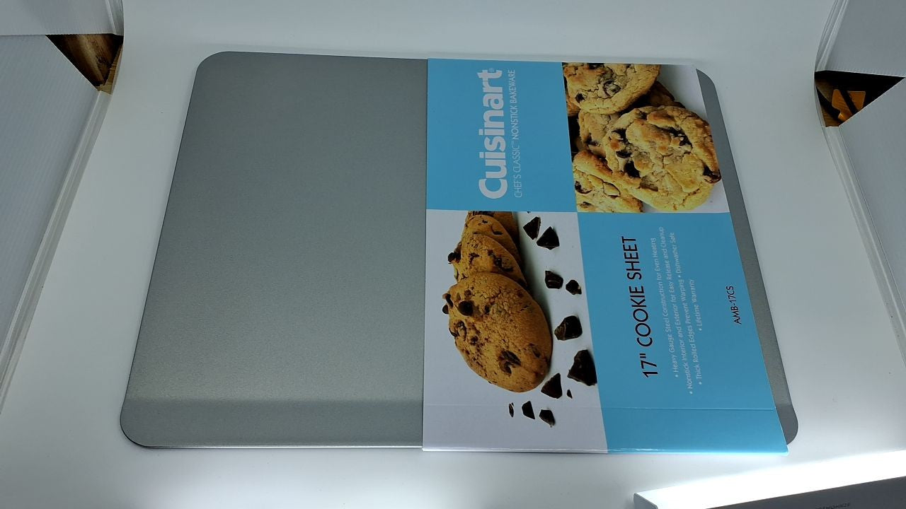 Cuisinart 17In Chef's Classic Nonstick Cookie Sheet - Silver