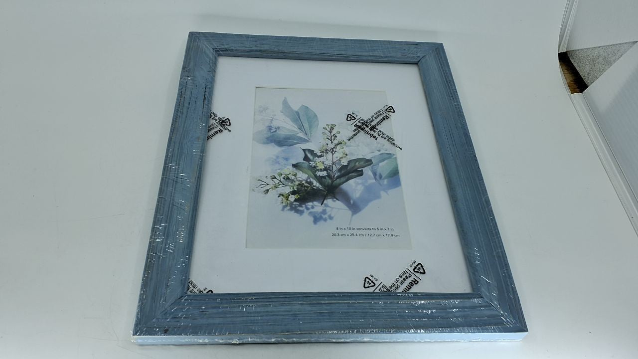 Distressed Blue Wood Picture Frame for 4x6 Photos, Wall/Tabletop Display