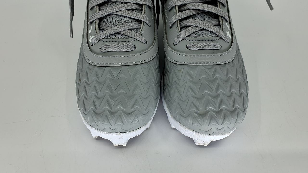 Under Armour Boys' Baseball Cleats, Leadoff Mid RM JR 3.0, Gray, Size 4