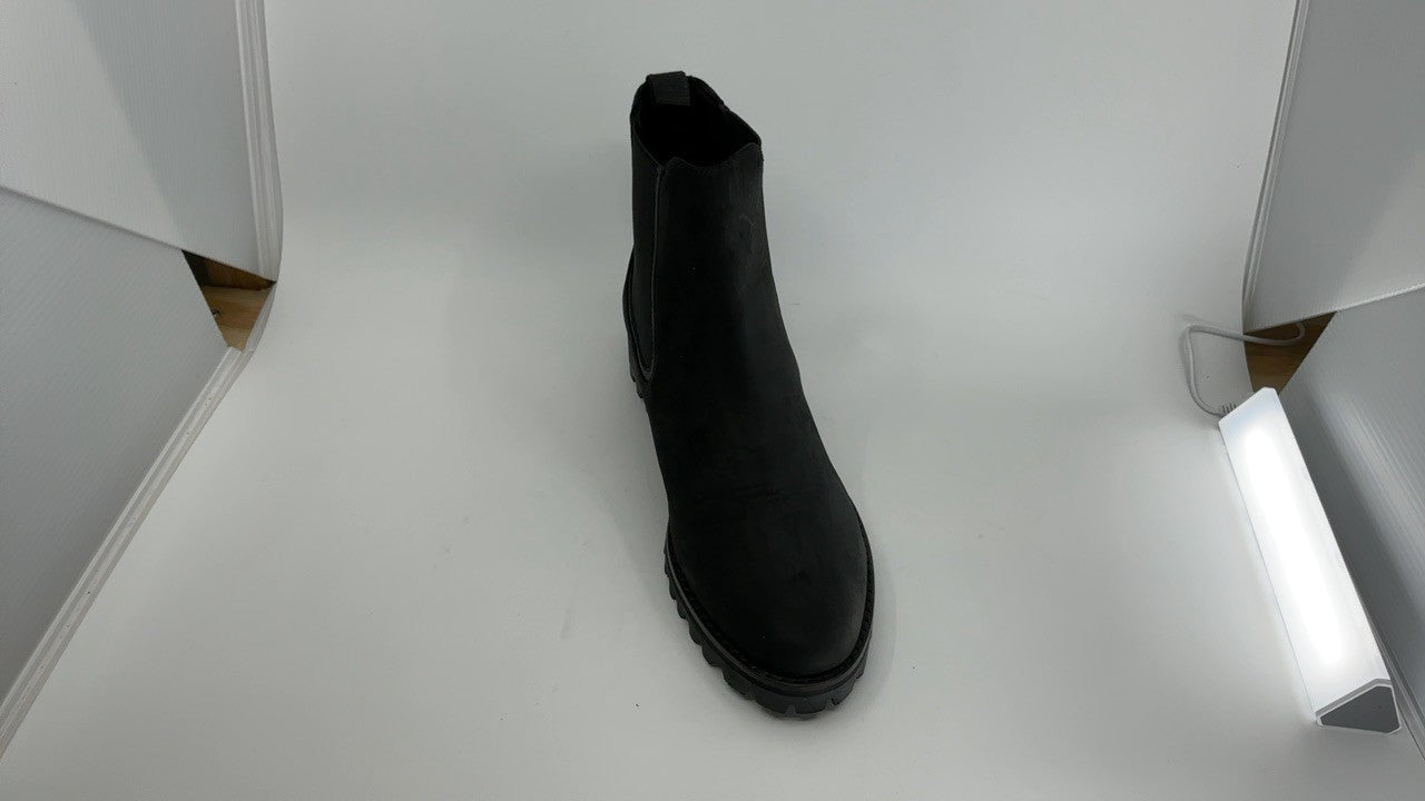 Legend Rugged Chelsea Boots, Black Matte, Women's Size 9