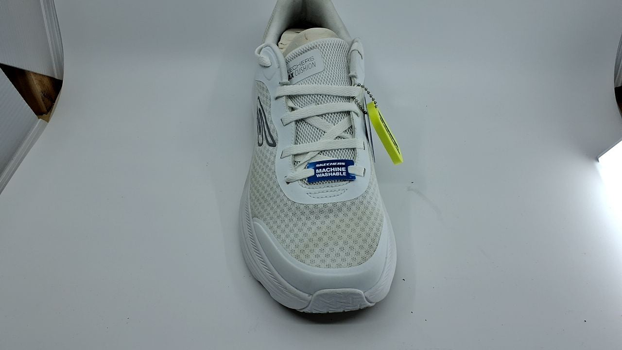 Skechers Men's Max Cushioning Endeavour Sneaker, White, 9.5