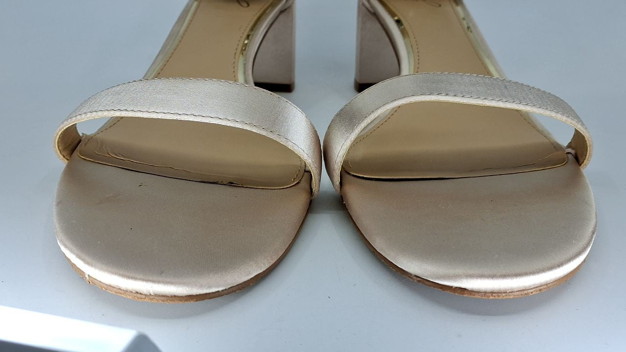 Jewel Badgley Mischka Catalina Open Toe Block Heel