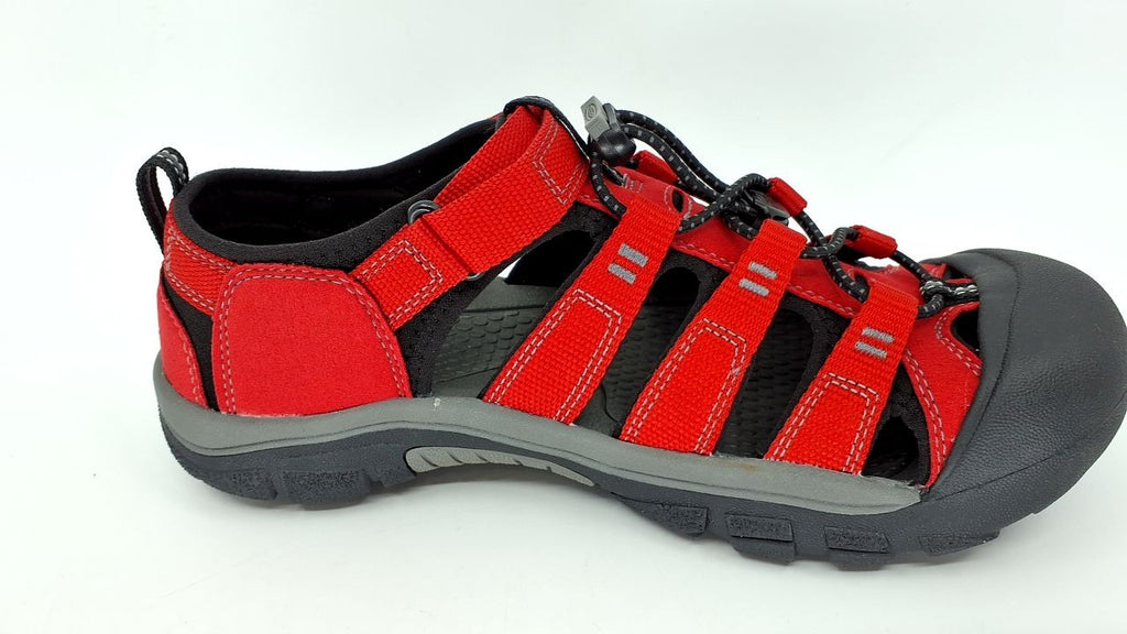 KEEN Kids Closed Toe Water Sandals, Ribbon Red/Gargoyle, Big Kid 7