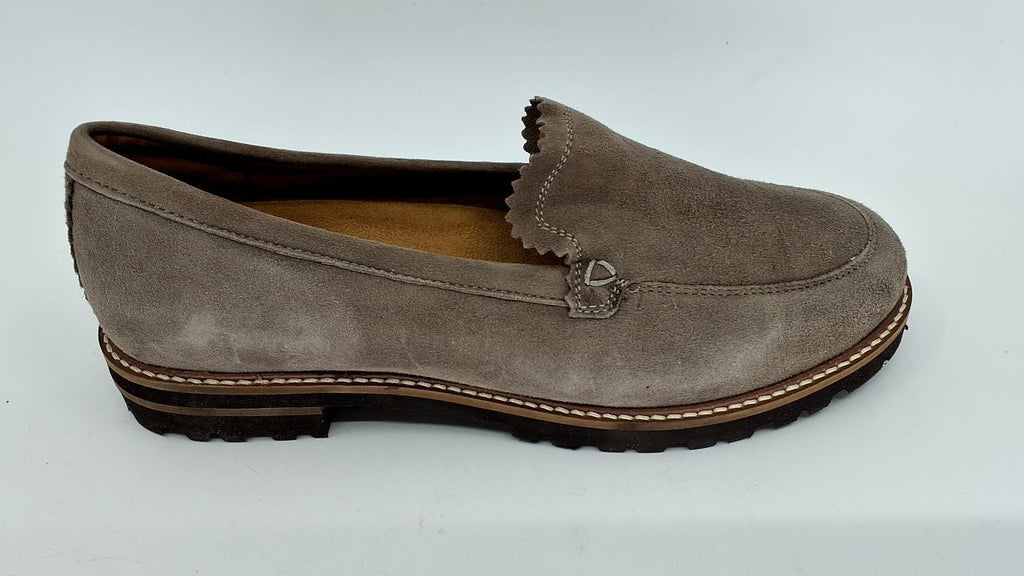 Trotters Women's Fayth Loafer, Stone Suede, 8 Wide