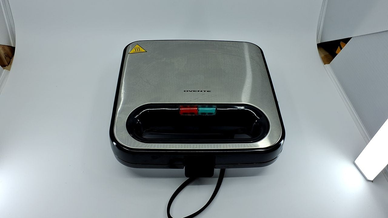 Compact OVENTE Panini Press Grill w/ Thermostat Control, Black GP0401B