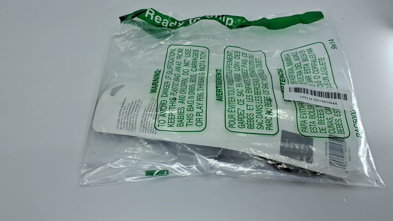 9-Inch Pizza Cutter Wheel w/ Stainless Steel Blade & Comfort Grip, Black