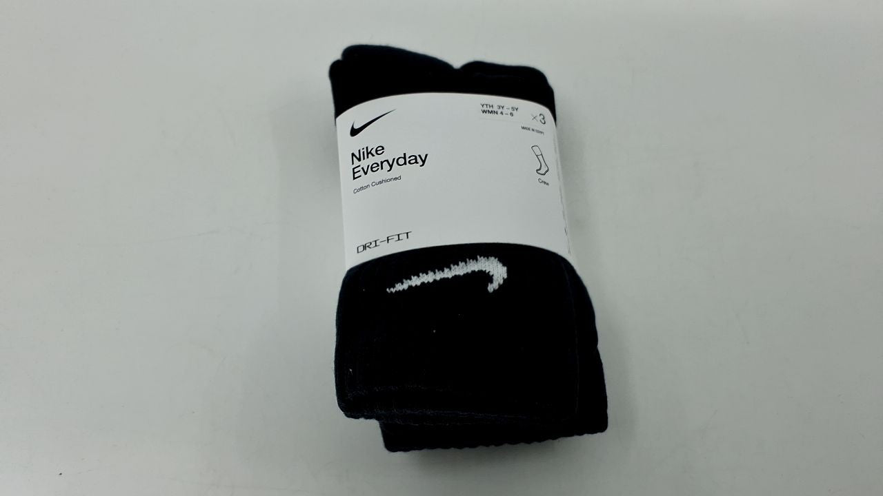 Nike Unisex Cushioned Training Crew Socks 3 Pairs Black/White Small