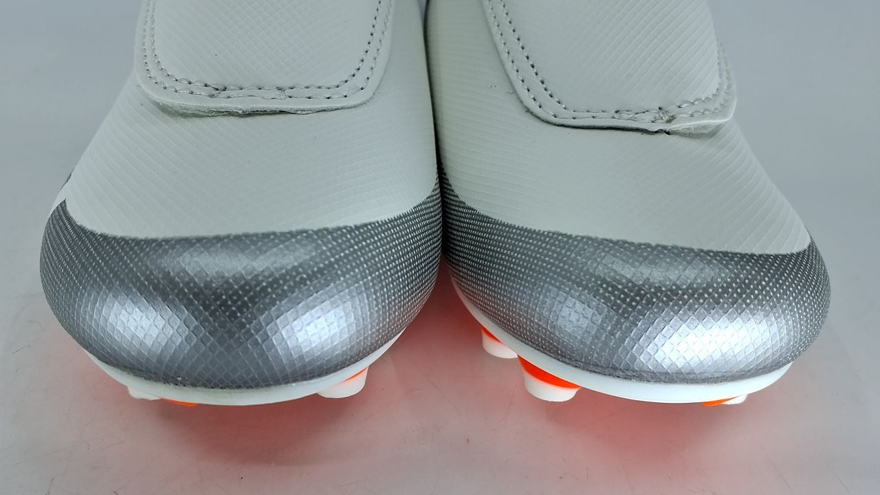 Carter's Unisex Kids Fica Sport Cleats, white