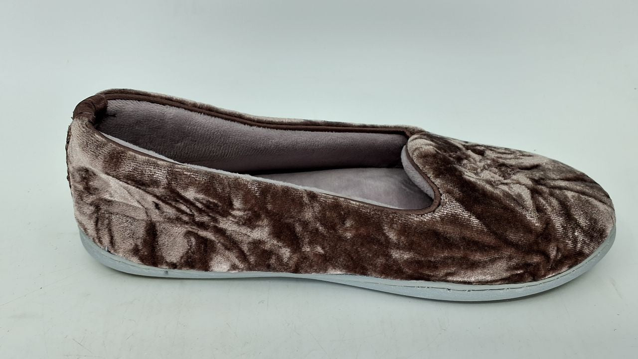 Cozy Closed Back Slipper, Plum Velvet, Memory Foam, Women's Size 7-8