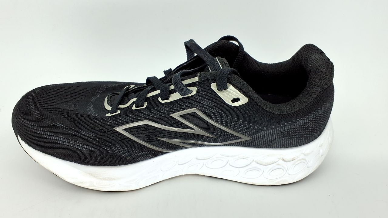 New Balance Women's 680 V8 Running Shoes, 8.5W, Black/Light Gold Metallic