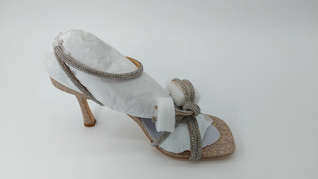 Badgley Mischka Women's Effie Heeled Sandal, Champagne, 9