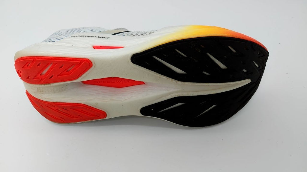 Brooks Hyperion Max 2 Running Shoe Illusion/Coral/Black, 7.5 Medium