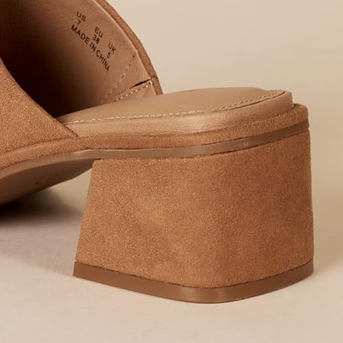 Amazon Essentials Women's Block Heel Mule, Tan Faux Microsuede, 6