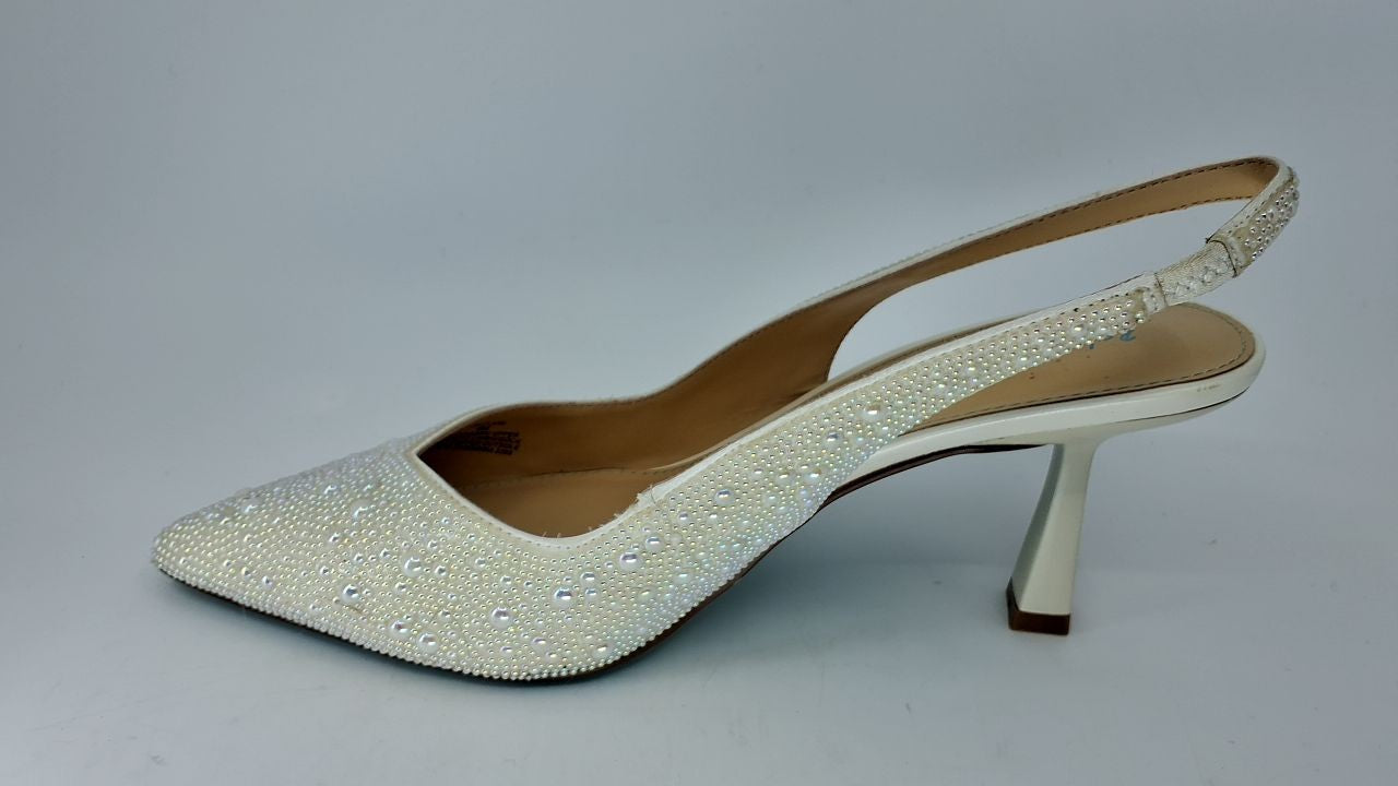 Betsey Johnson Women's Clark Pump, Ivory, 9