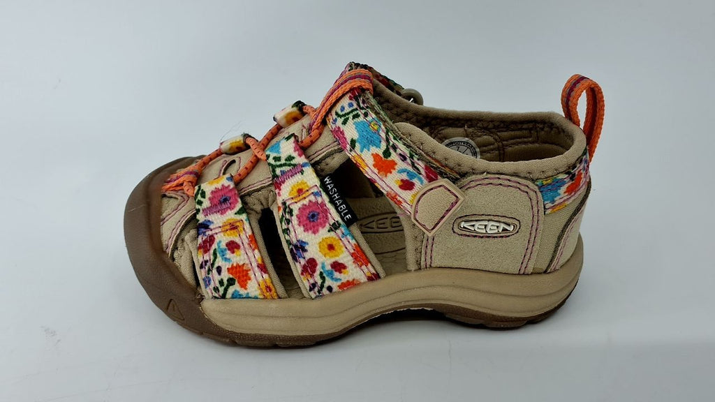 KEEN Unisex-Child Newport H2 Closed Toe Water Sandals, Safari/Birch, 7